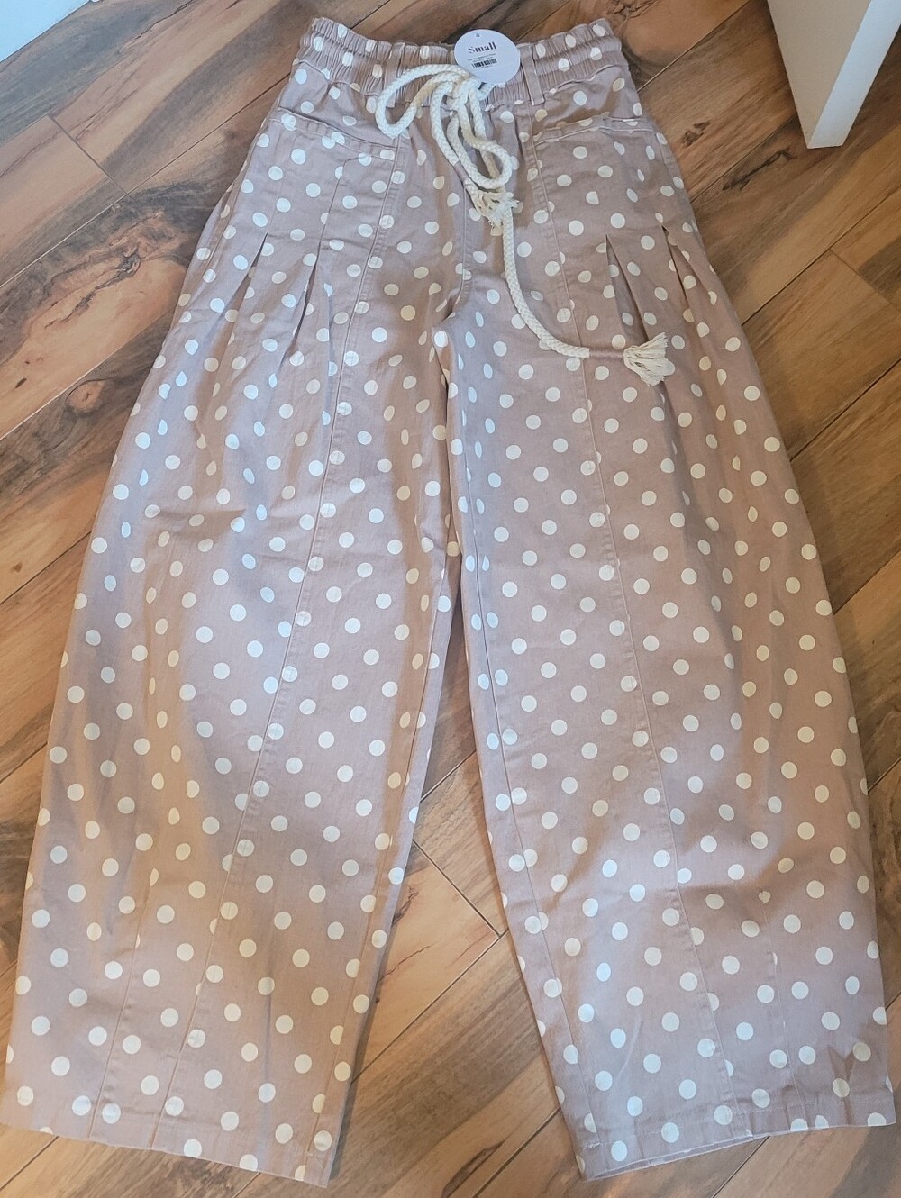 &MERCI Polka Dot Drawstring Waist BARREL Pants, Khaki/White, NWT, S🟤⚪️🟤 - Picture 2 of 8